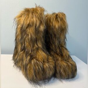 Faux Fur Mid-Calf Boots Women’s 7.5 | Cozy Shearling-Style Lined | New